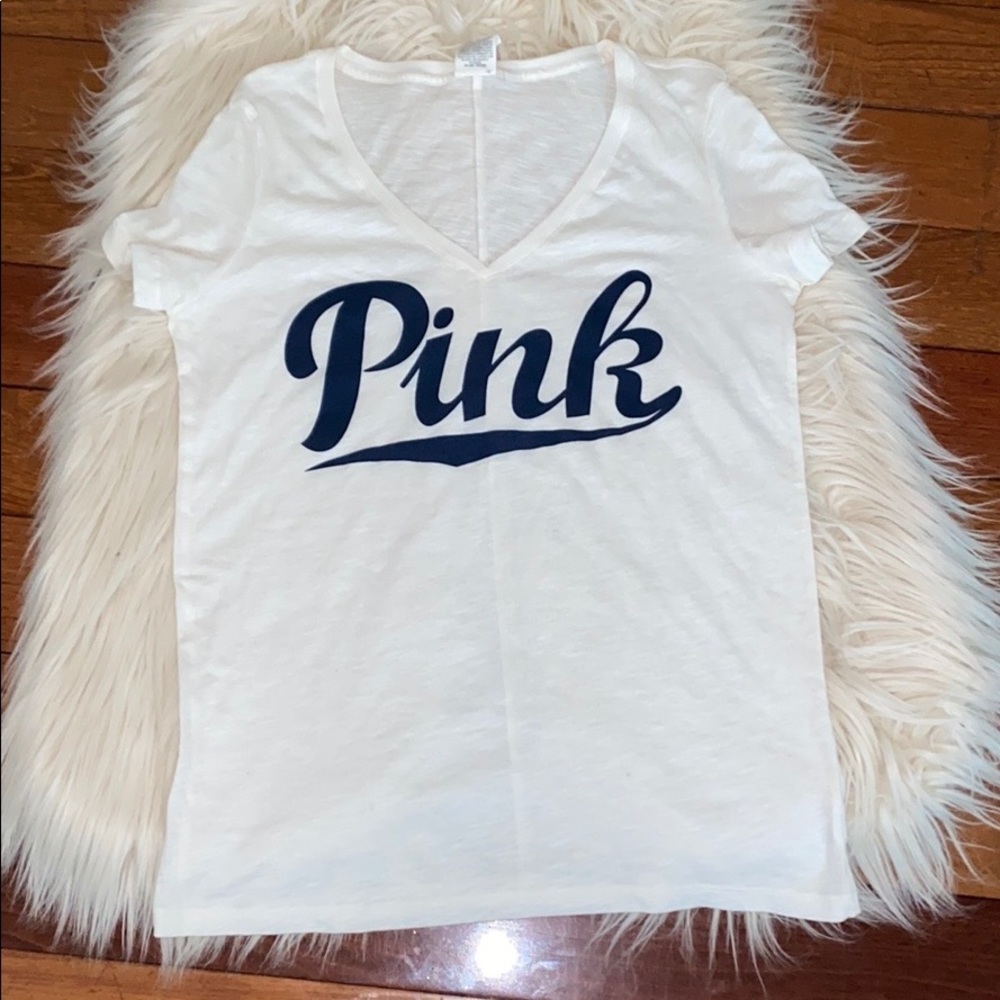 Victoria’s Secret Pink v neck tee